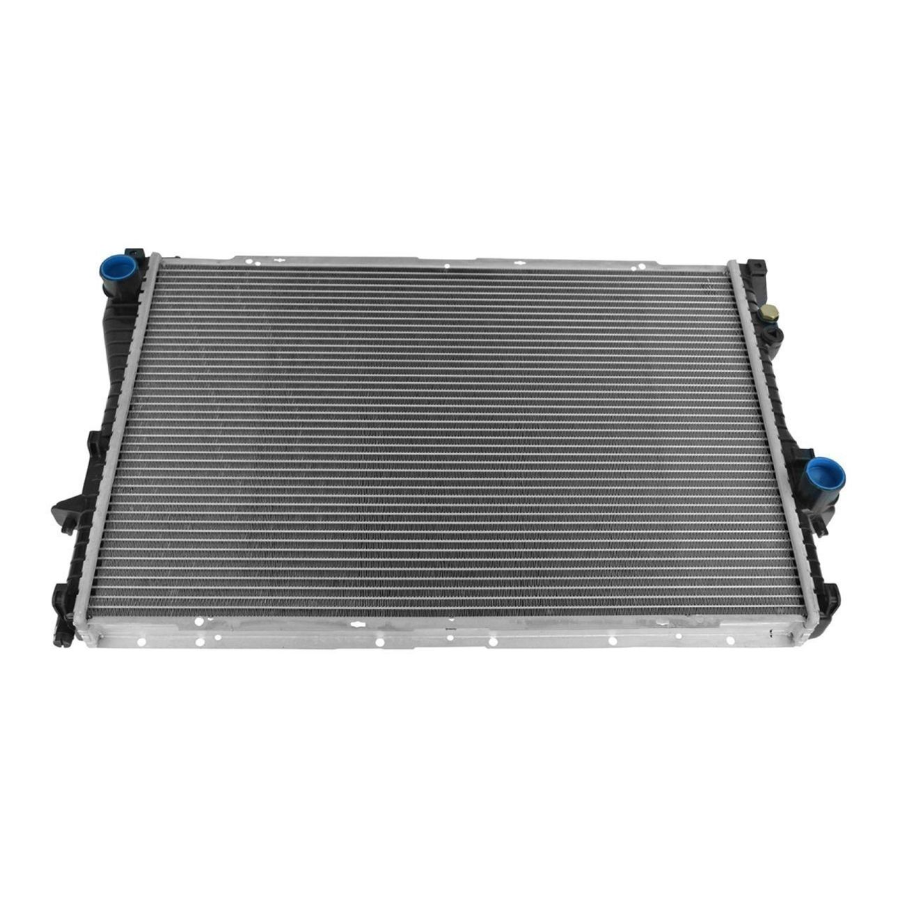 Radiator For BMW 01-05 525i 99-00 528i 01-03 530i 99-03 540i 04-05 545i E39