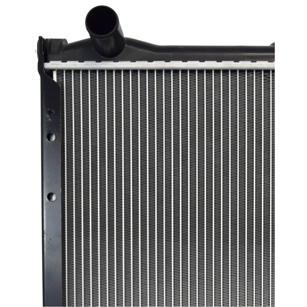Radiator For Forward NPR NPR-HD NQR Tiltmaster W3500 W4500 W5500 4.8L