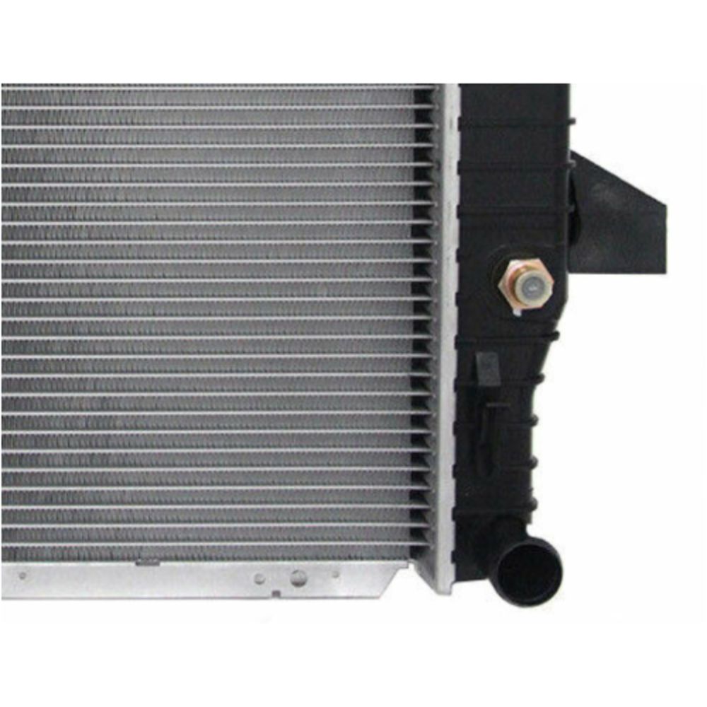 Radiator For 98 Ford F-100 Ranger 98-01 Ford Ranger 98-01 Mazda B2500 2.5L 4CYL