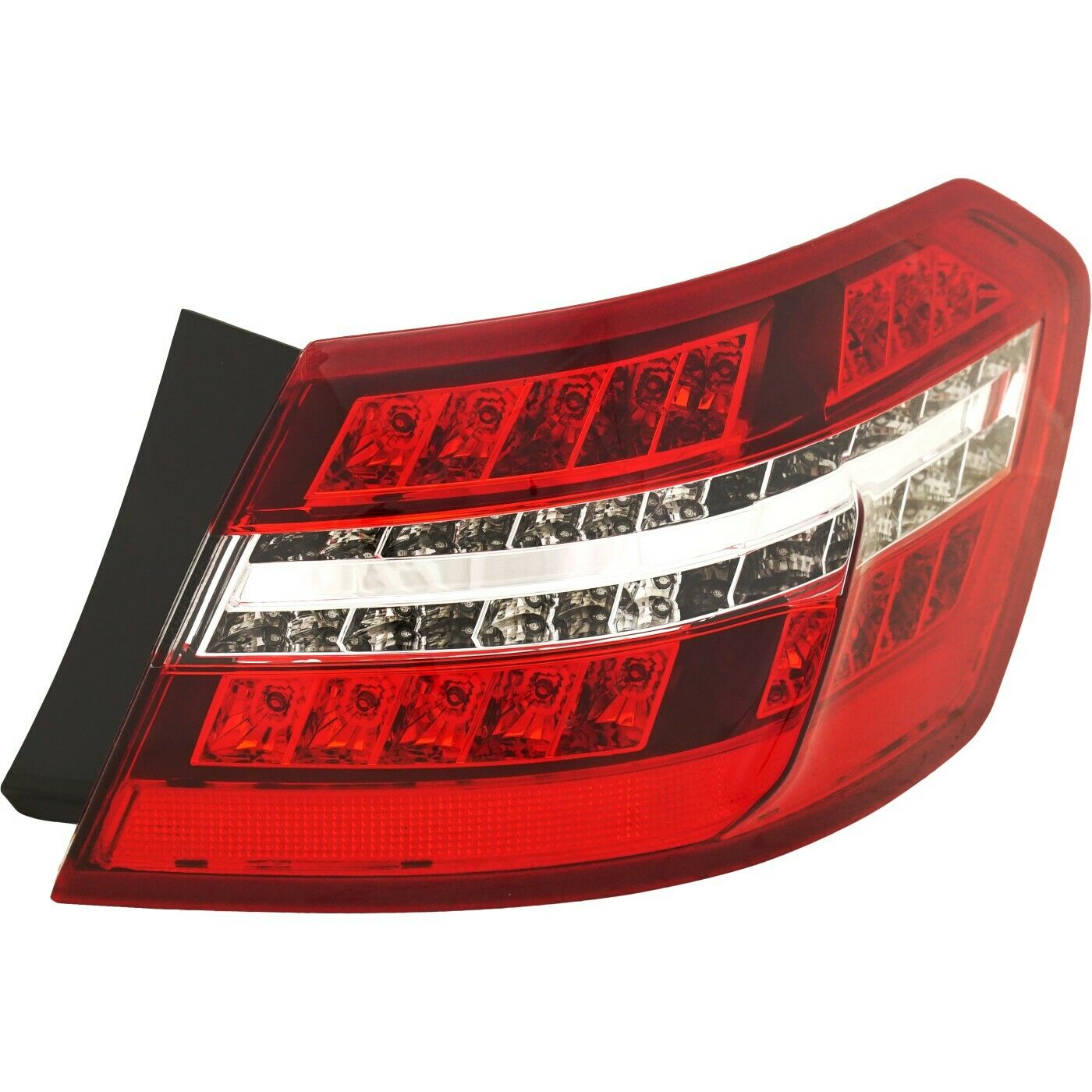 Tail Light For 12-13 E300 10-13 E350 13 E400 10-13 E550 10-13 E63 RH Outer Sedan