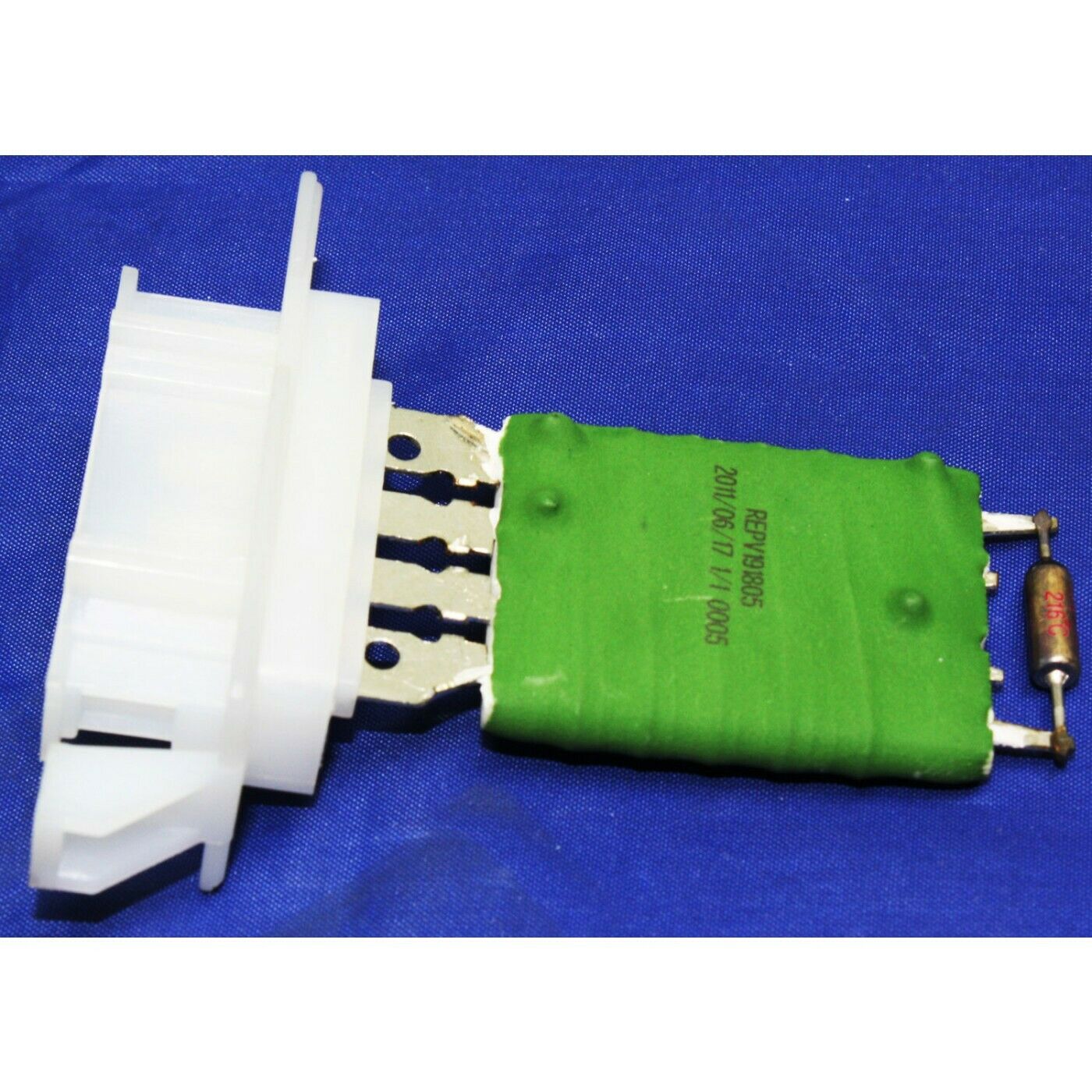 Heater Blower Motor Resistor For Volkswagen Eos GTI Jetta Passat Rabbit A3 CC