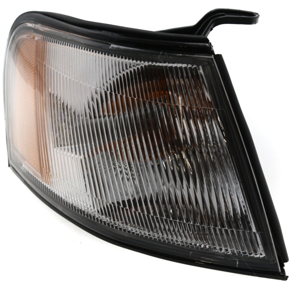 Corner Light For 95-98 200SX Coupe 95-99 Sentra Sedan Passenger Side With Bulb