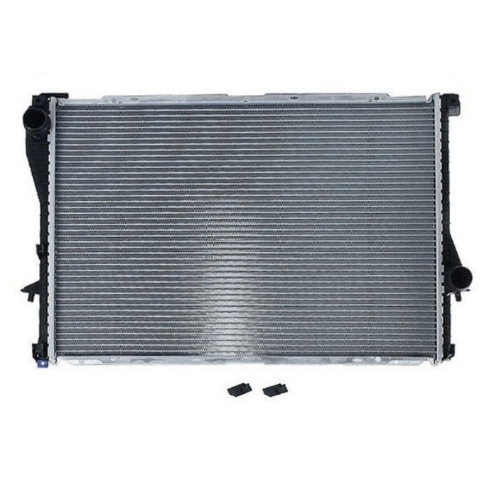 Radiator For BMW 2001-2003 525i 1998-2000 528i 2001-2003 530i 1999-2003 540i E39
