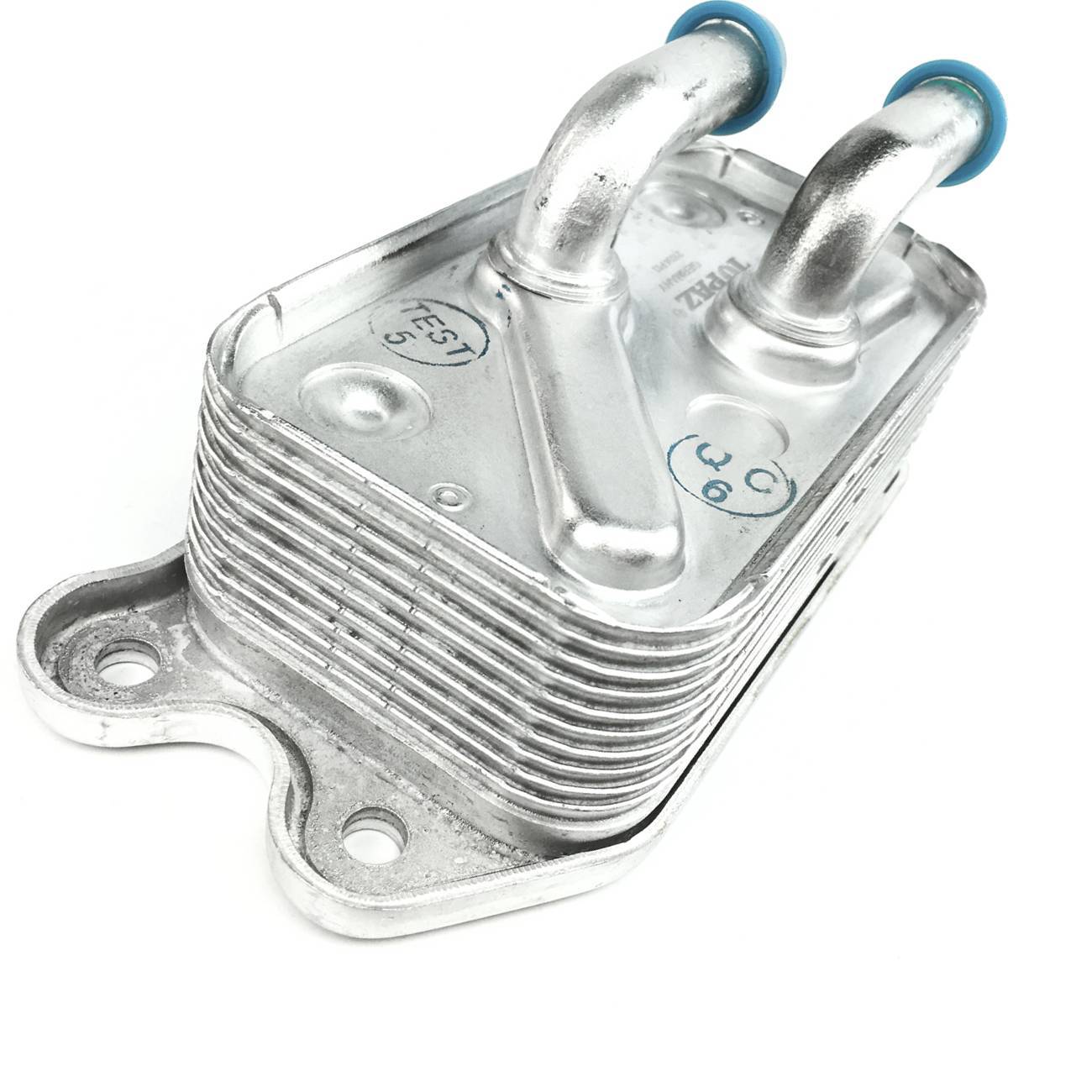 For Volvo 1999-2006 S80 Sedan 2005 XC90 Sport Utility Engine Oil Cooler 30622090