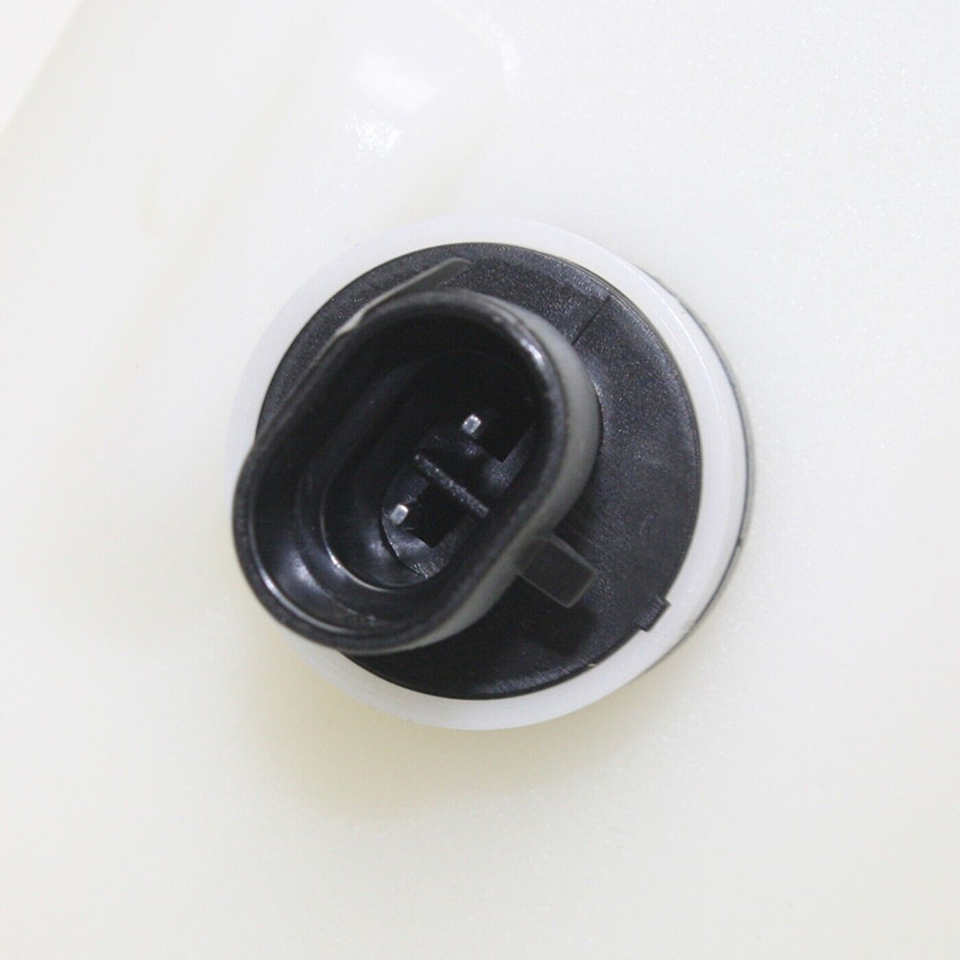 Washer Reservoir For 2011-2012 Chevrolet Volt Base Hatchback With Pump