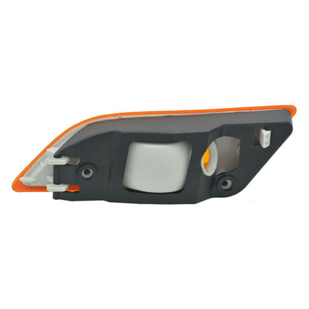 RIGHT SIDE MARKER LIGHT For 12-15 C180 12-14 C200 12-15 C250 12-14 C300