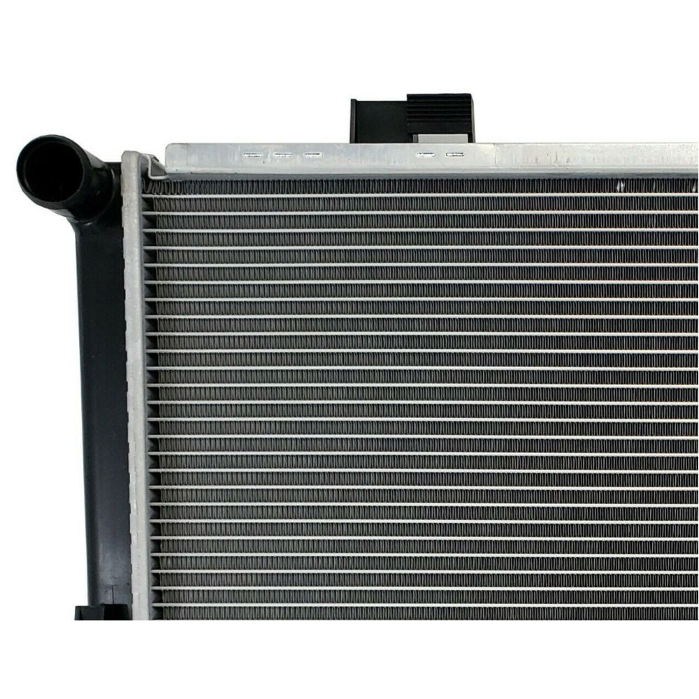 Radiator For Mercedes-Benz 98-02 E320 4Matic 98-02 E320 Base V6 3.2L
