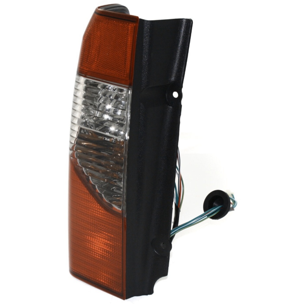 Set Of 2 Tail Light For 02-04 Xterra Sport Utility SE Left & Right W/ Bulb(s)