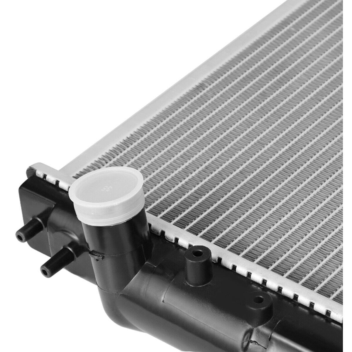 Radiator For 13-19 Frontier Desert Runner Crew Cab Pickup 4.0L 5.6L Aluminum