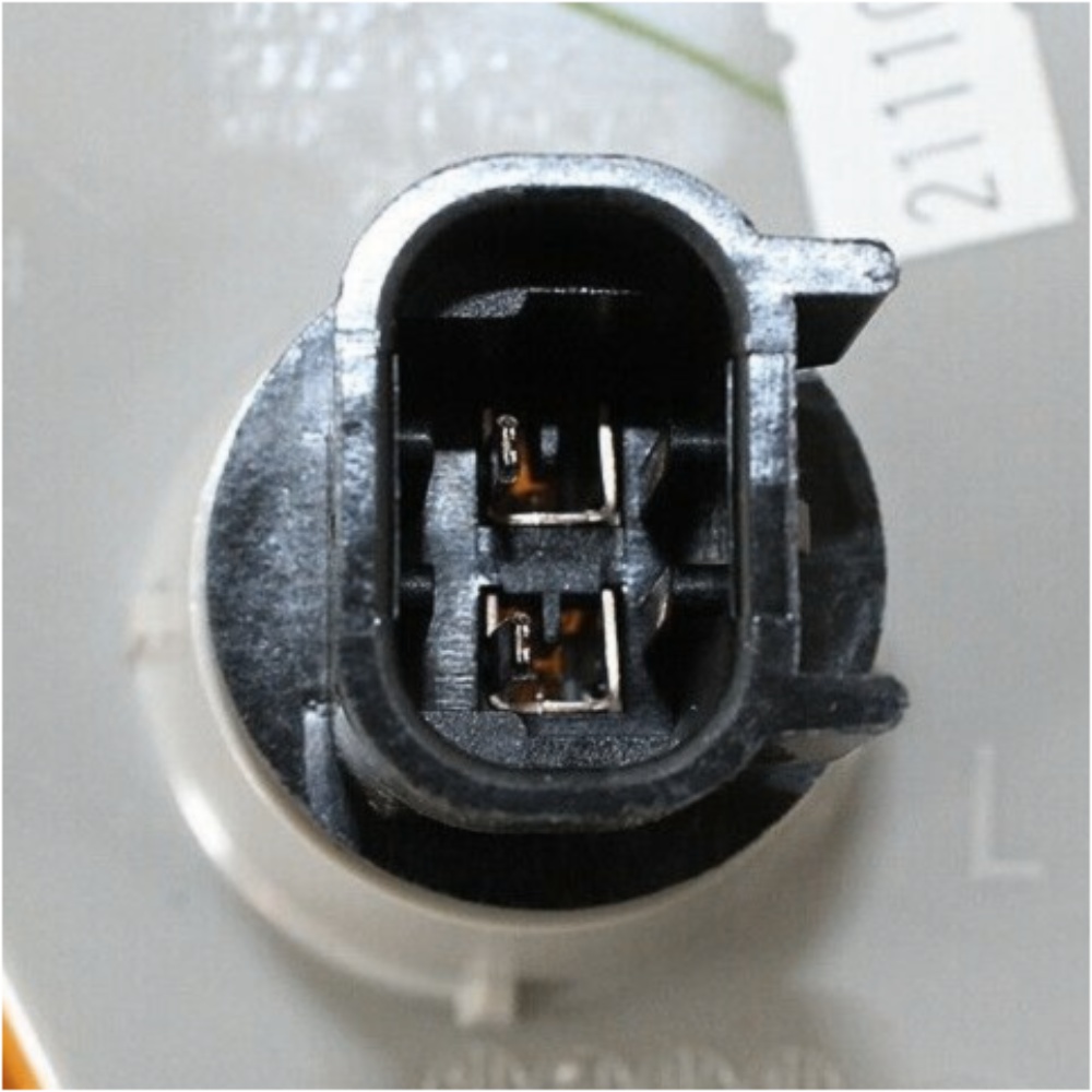 Side Marker For 2006-2010 Hummer H3 2009-2010 Hummer H3T W/ Bulb(s) Front Left