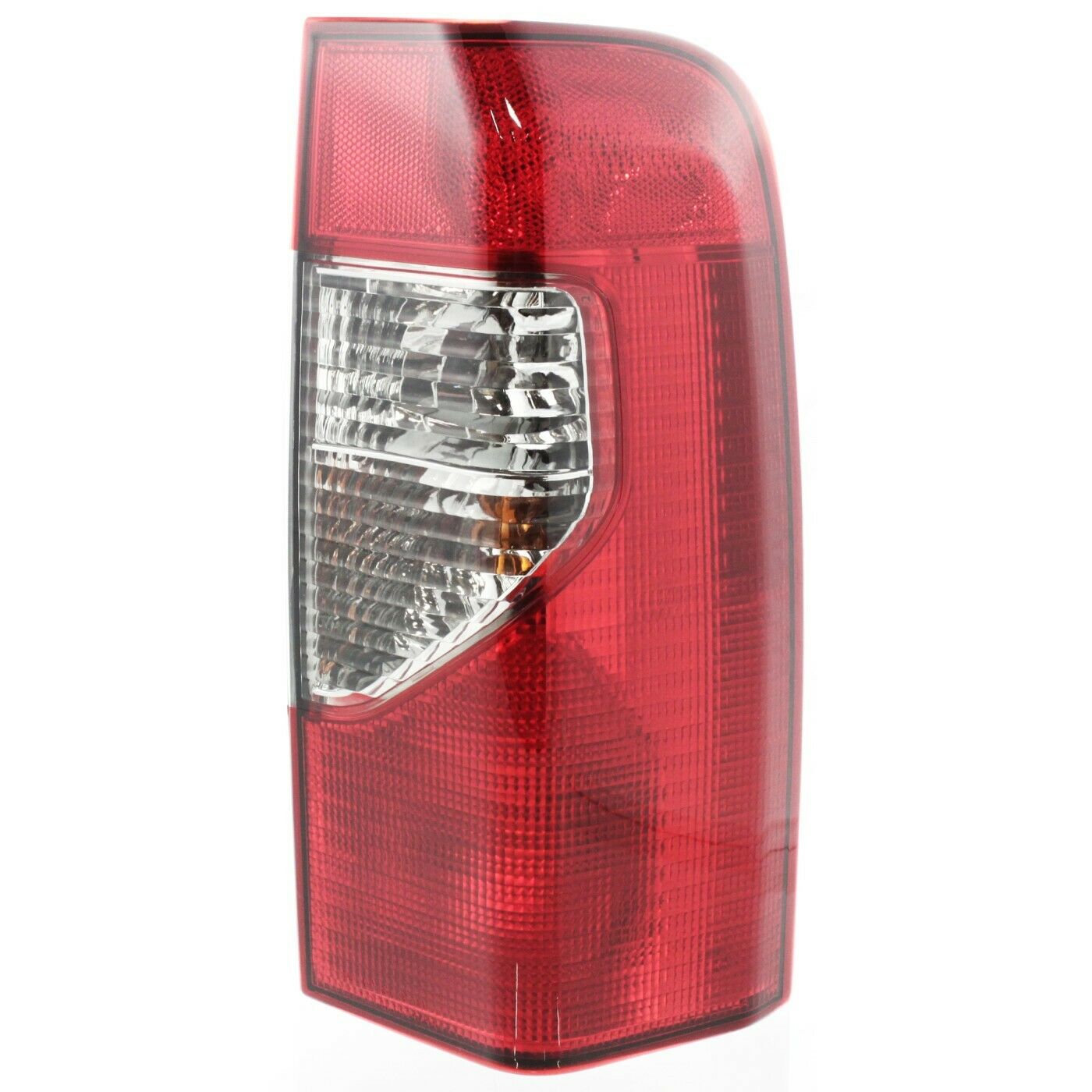 Tail Light For Nissan 2000-2001 Xterra SE 2000-2001 Xterra XE Passenger Side