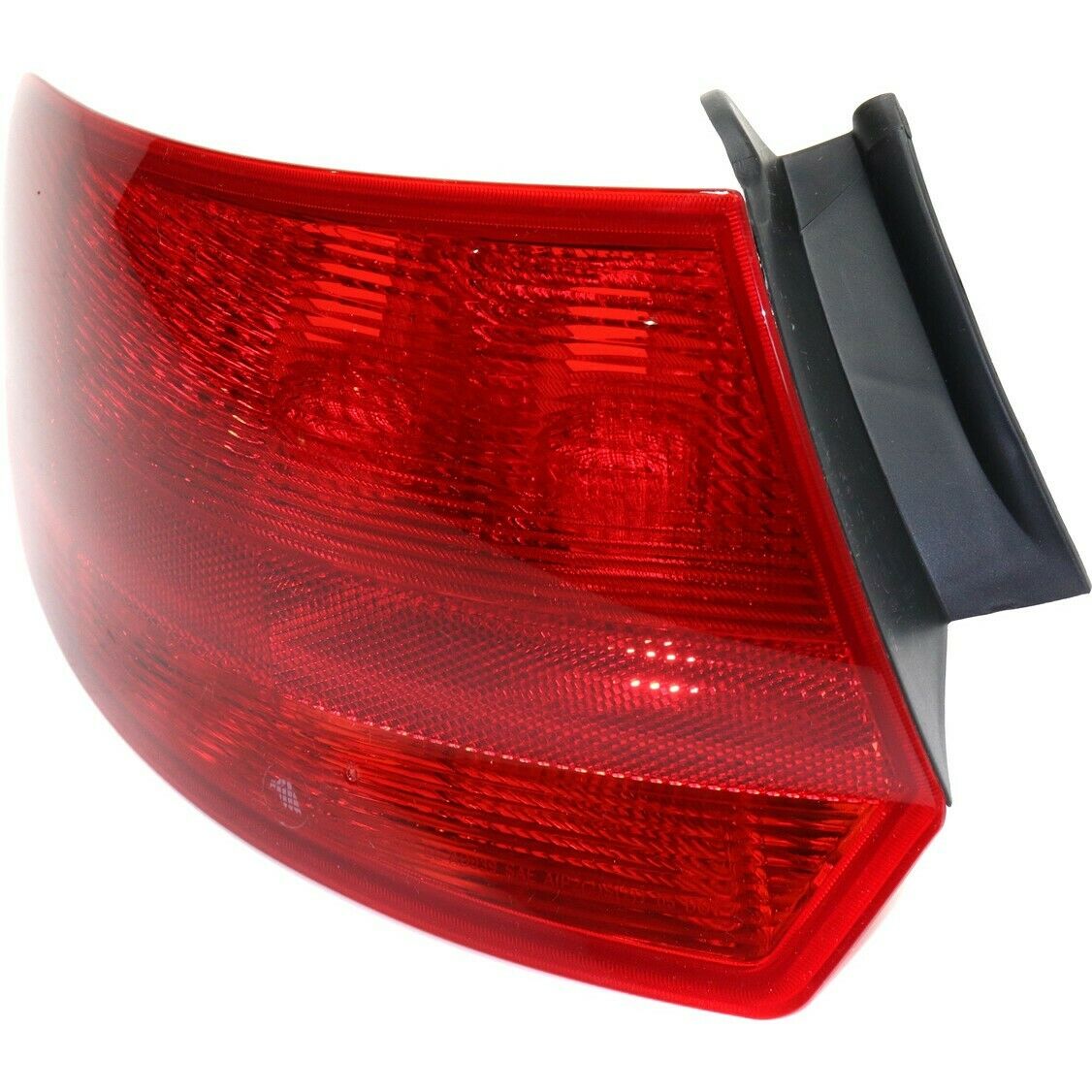 Tail Light For 2006-2008 Audi A3 2006-2008 Audi A3 Quattro Driver Side Outer