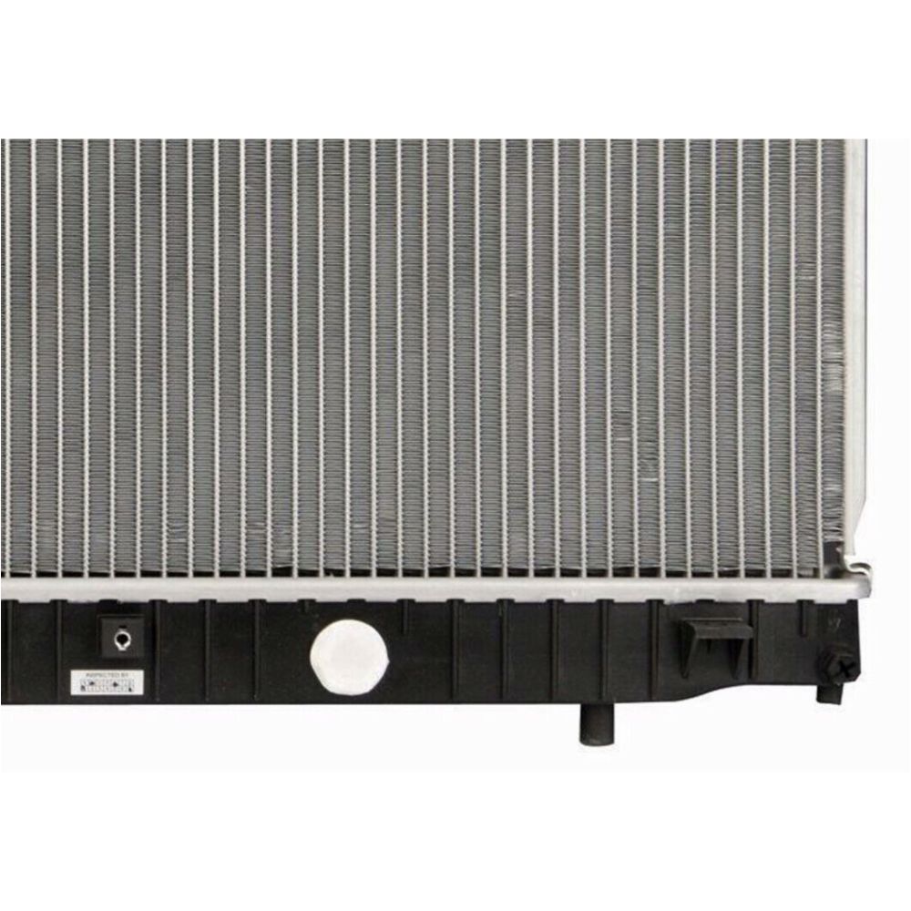 Radiator For 2004-2006 Chevrolet Epica Sedan 2004-2006 Suzuki Verona Sedan 2.5L