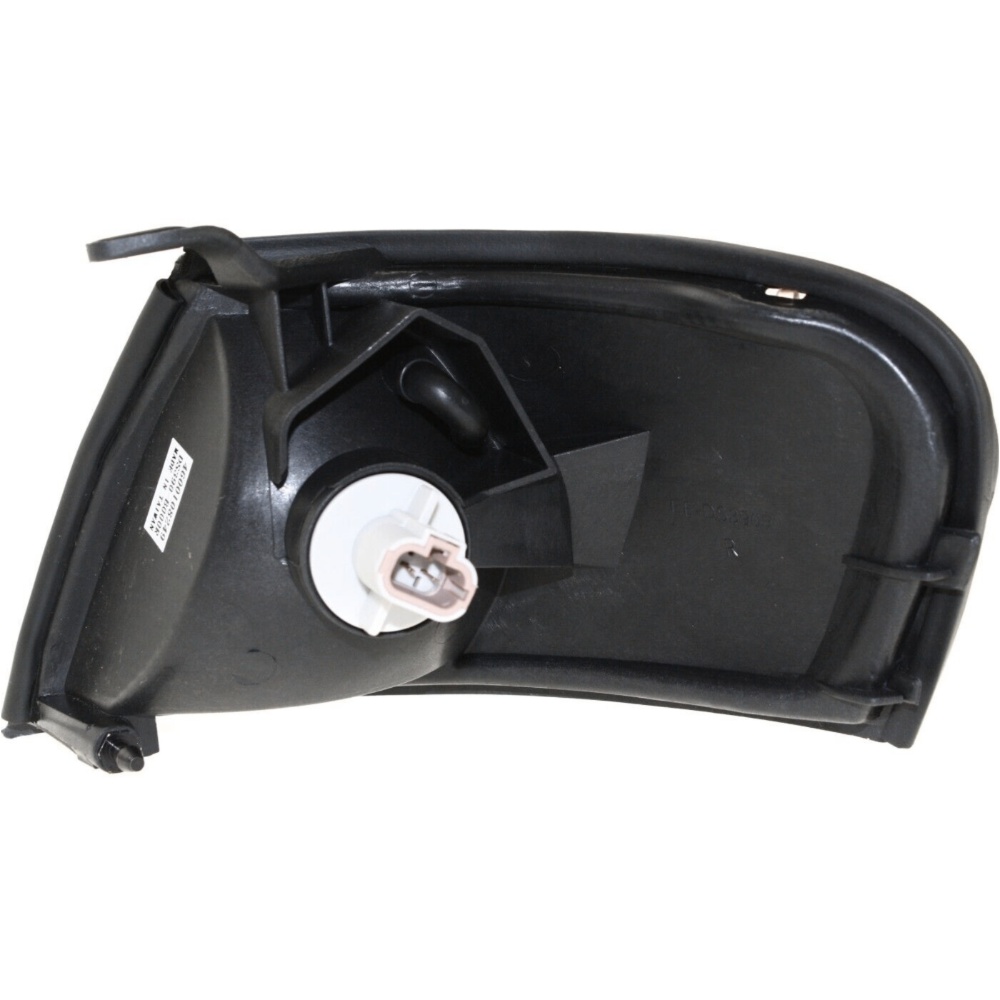 Corner Light For 95-98 200SX Coupe 95-99 Sentra Sedan Passenger Side With Bulb
