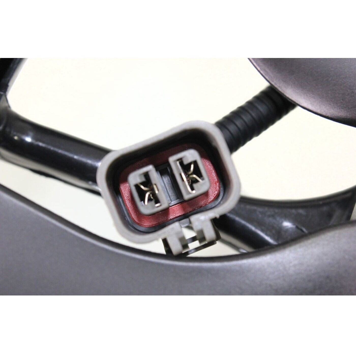 Cooling Fan Assembly For 07-08 Entourage GLS Mini Passenger Van Passenger Side