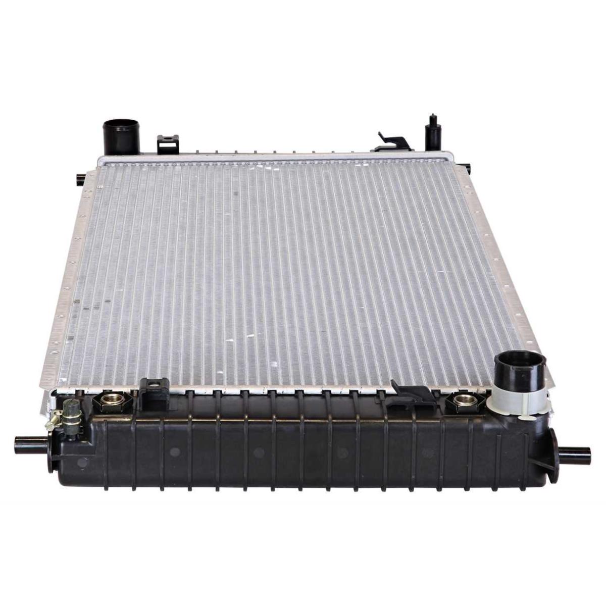 For 1999-2003 Ford F-150 F-250 F-350 Super Duty 1999-2002 Expedition Radiator