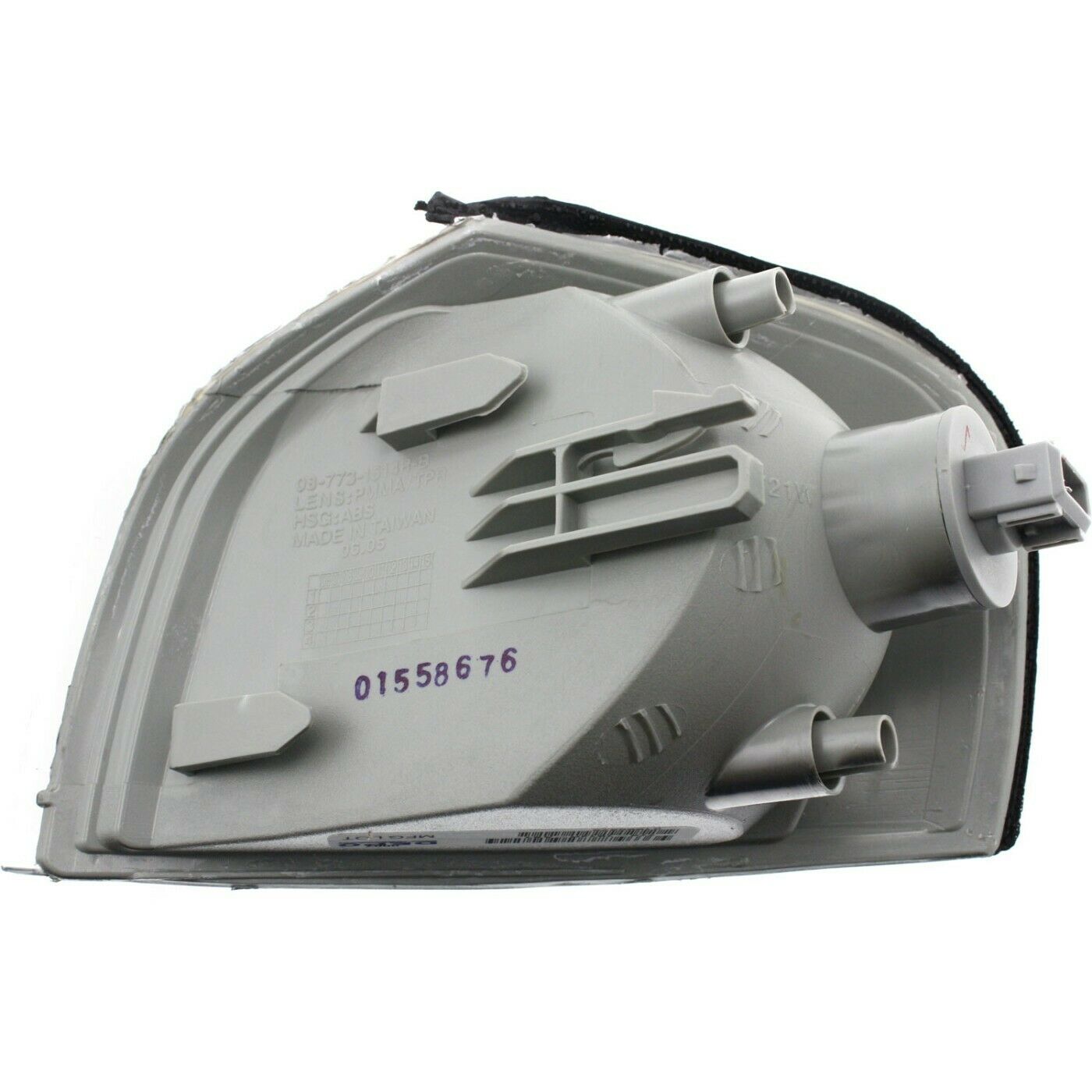 Corner Light For 2004-2006 Volvo S80 Sedan W/ Chrome Trim Passenger Side W/ Bulb