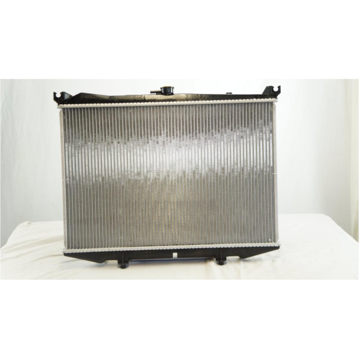 For 86-94 D21 87-95 Pathfinder 95-04 Pickup Automatic 1 Row Automotive Radiator