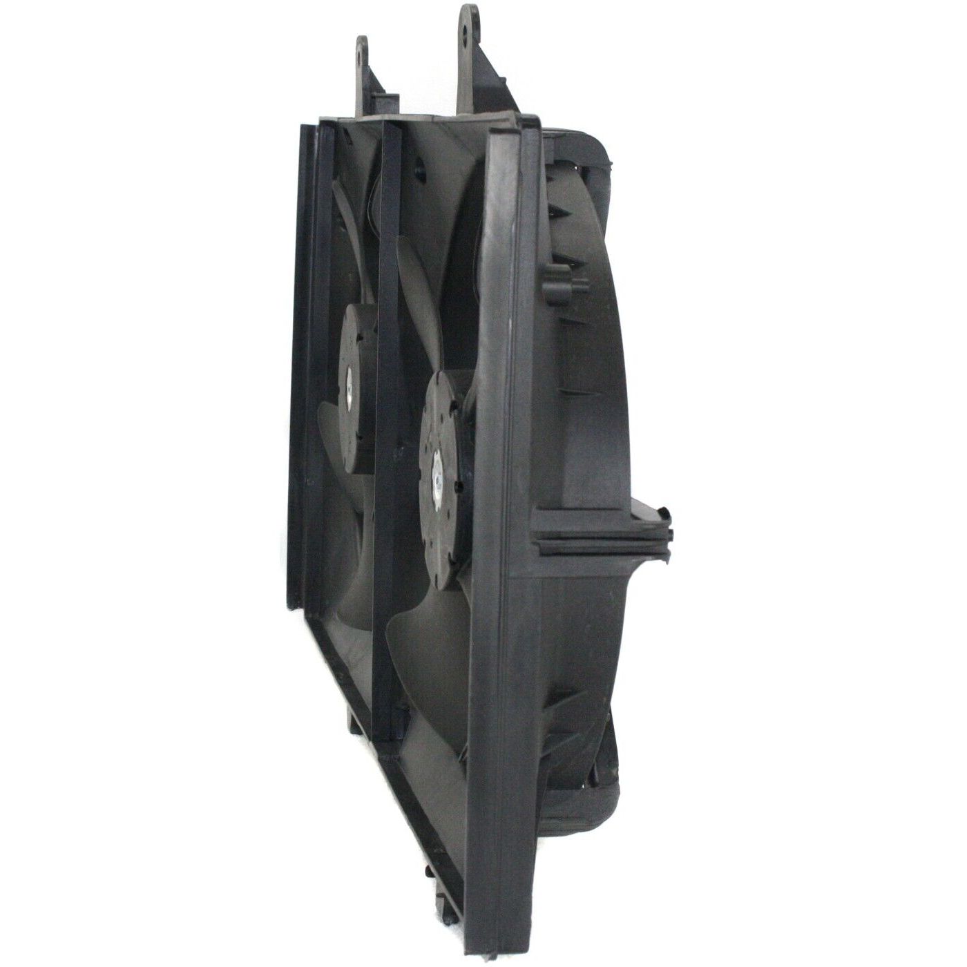 Radiator And Condenser Fan For Nissan 2002-2006 Altima Base Sedan Ni3115116