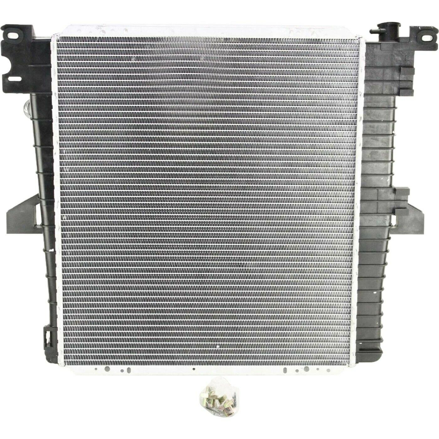 Radiator For 1996-2001 Explorer 1997-2001 Mountaineer 5.0L V8