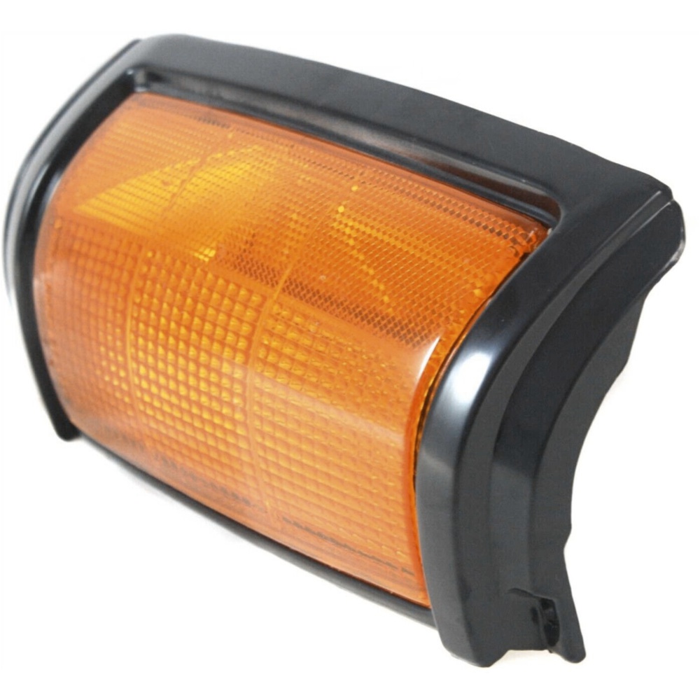 Corner Light For Dodge Mitsubishi W/ Black Trim Passenger Side W/ Bulb