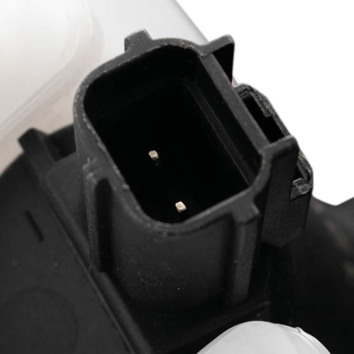 For 1998-2001 Ford Explorer Limited Sport Utility Windshield Washer Reservoir