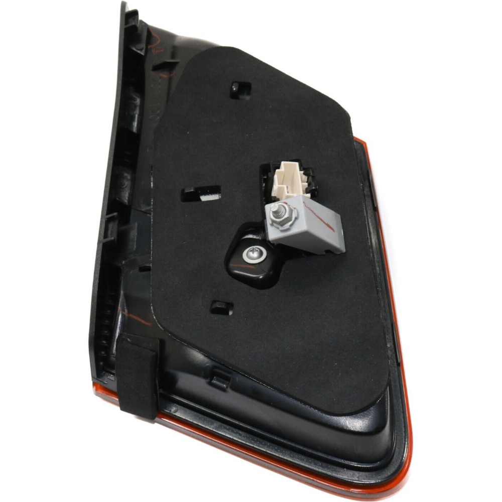 Tail Light For 2015 Mercedes-Benz E63 AMG Passenger Side Inner