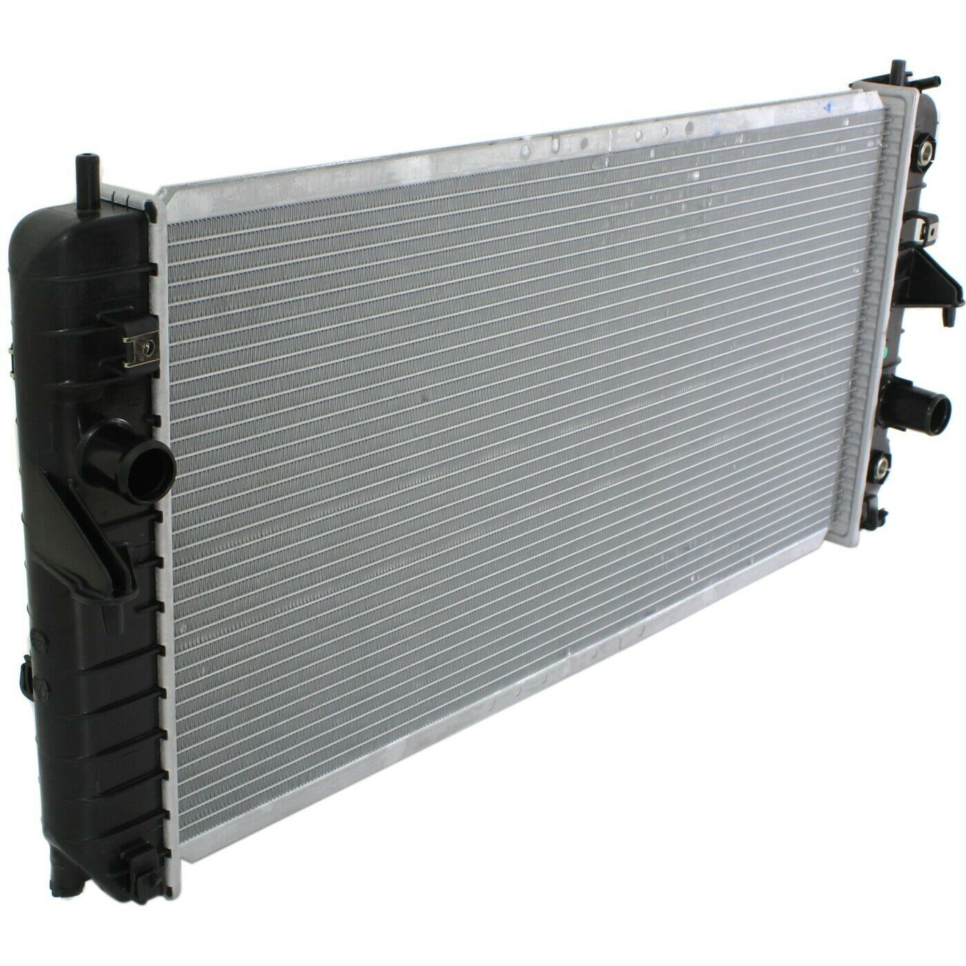 Radiator For 2000-2005 LeSabre Sedan 2000-2005 Bonneville Sedan 3.8 3.8 2348