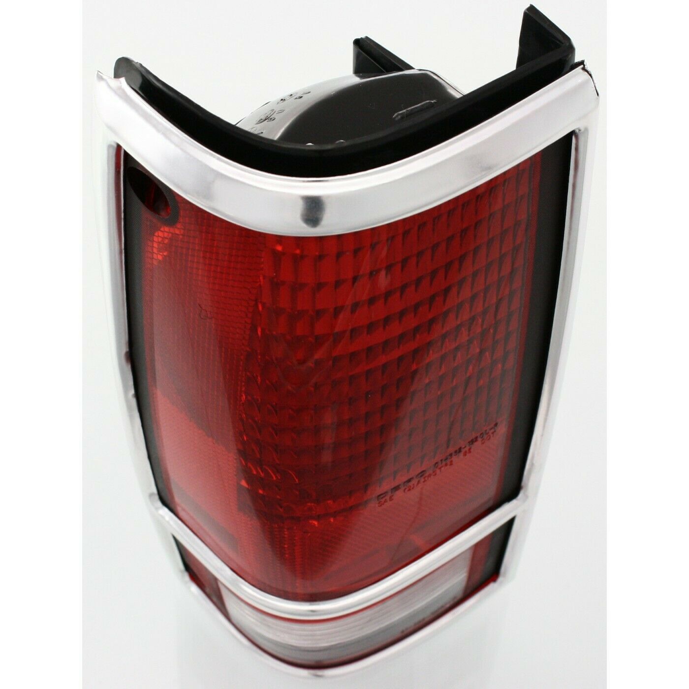 Halogen Tail Light For S10 S15 Sonoma Left Clear & Red Lens W/Chrome Trim