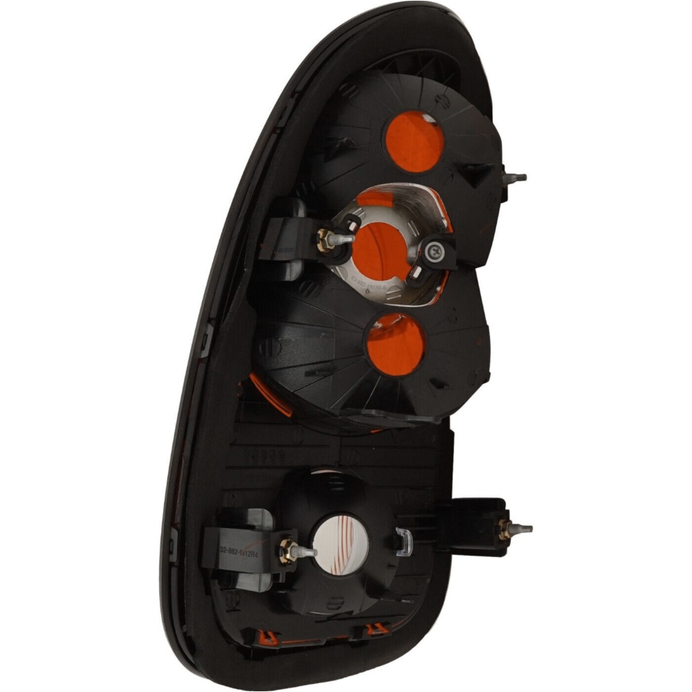 Set Of 2 Tail Lights Taillights Taillamps Brakelights Driver & Passenger Pair