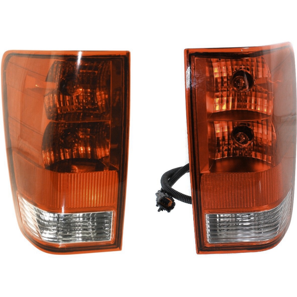 Halogen Tail Light Set For Nissan 2004-2015 Titan Clear/Red W/ Bulbs 2Pcs