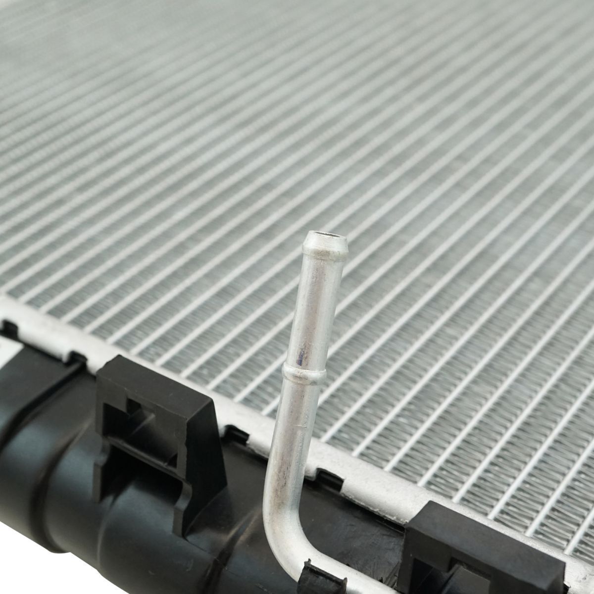 Radiator Assembly For 2005-2006 Hyundai Elantra GLS Hatchback CU2387 HY3010111