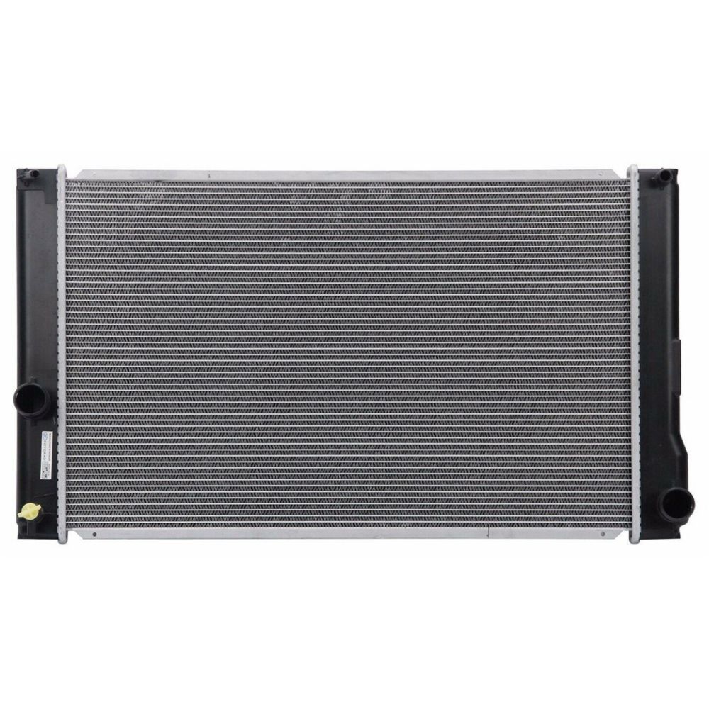 Radiator For 11-17 CT200h 10-16 Prius 12-15 Prius C 12-16 Prius V 1.5L 1.8L