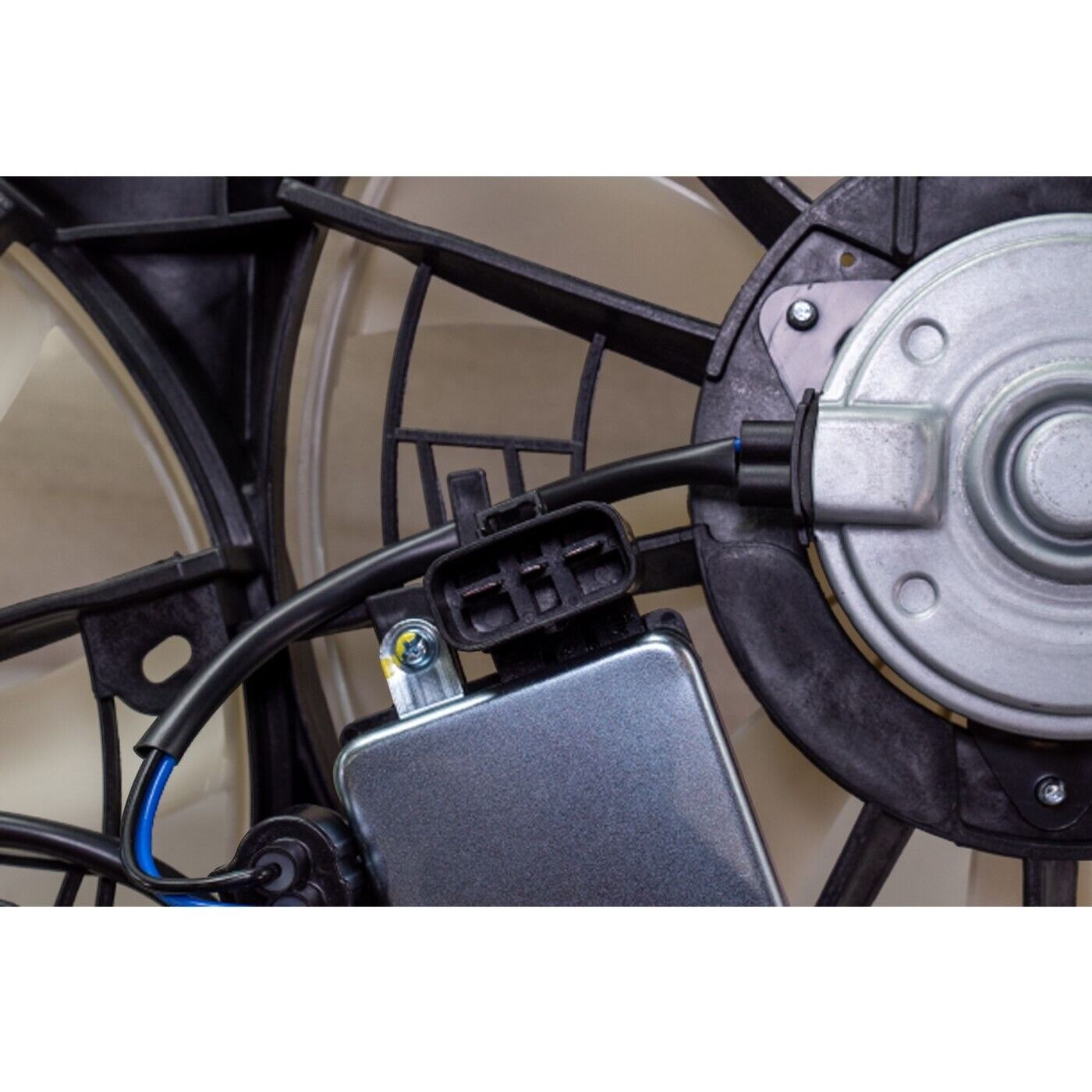 For 2016-2018 Toyota RAV4 Hybrid Limited Sport Utility Cooling Fan Assembly
